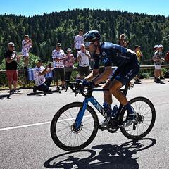 Los españoles en el Tour: Erviti lo intentó y Mas ya es top-10
