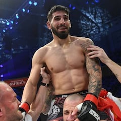 Ilia Topuria firma con UFC: debutará el 10 de octubre