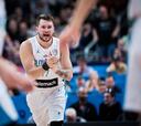 Doncic regresa con triple-doble y derrota contra Grecia