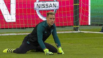 Ovación de gala del Borussia Park a Ter Stegen en su vuelta