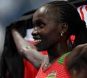 Sorpresón en 5.000: Vivian Cheruiyot bate a Almaz Ayana