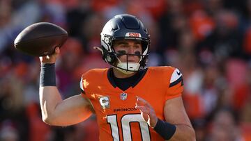 DENVER, COLORADO - NOVEMBER 17: Quarterback Bo Nix #10 of the Denver Broncos throws a pass during the first quarter against the Atlanta Falcons at Empower Field At Mile High on November 17, 2024 in Denver, Colorado. Matthew Stockman/Getty Images/AFP (Photo by MATTHEW STOCKMAN / GETTY IMAGES NORTH AMERICA / Getty Images via AFP)