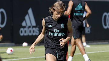 Modric, entren&aacute;ndose en Los &Aacute;ngeles.