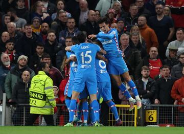 0-1. Renan Lodi celebra el primer gol.