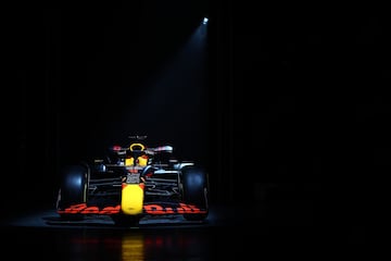 Presentaci¨®n del RB18, el nuevo monoplaza de Red Bull Racing que pilotar¨¢ Sergio P¨¦rez y Max Verstappen.