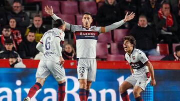 27/10/24 PARTIDO SEGUNDA DIVISION
GRANADA CF - LEVANTE
En la imagen Kochorashvili (Levante UD) celebra el GOL 0-1 con Carlos Alvarez (Levante UD) y Martinez (Levante UD) ALEGRIA