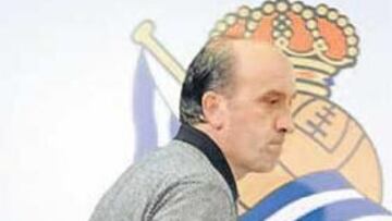 <b>MUY CRÍTICO. </b>Lotina expresó su malestar por la polémica arbitral.