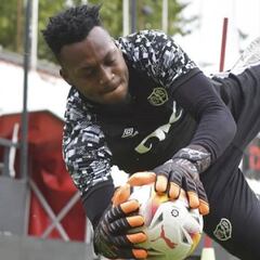 Iraola confirma que Arboleda se perderá lo que resta del año