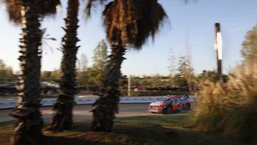 Meeke supera a Sordo por 3 décimas en el 'shakedown'