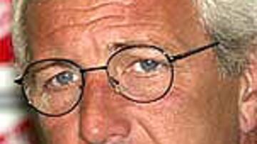 <b>SELECCIONADOR.</b> Lippi se encuentra actualmente dirigiendo a la selección nacional italiana.