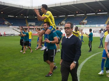 Álvaro Cervera celebra el ascenso del Cádiz a Segunda.