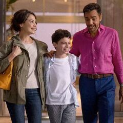 Confirman segunda temporada de ‘Acapulco’, la serie de Eugenio Derbez de Apple TV+