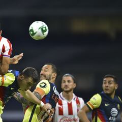 El error de Jesús Molina que representaba el gol de Chivas