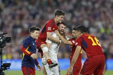 Unai Sim車n, h谷roe de la tanda de penaltis.