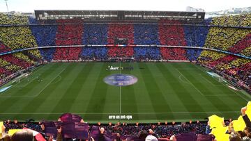 Soccer Football - La Liga Santander - FC Barcelona v Real Madrid - Camp Nou, Barcelona, Spain - October 28, 2018  General view inside the stadium before the match   REUTERS/Sergio Perez