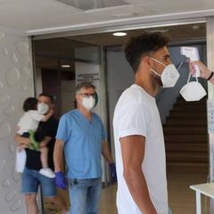 La plantilla albinegra pasa las pruebas médicas