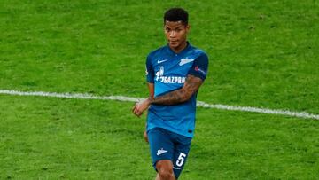 El colombiano disputó los 90 minutos en la derrota 2-1 ante el Borussia Dortmund. El equipo ruso terminó último en la tabla con un solo punto.