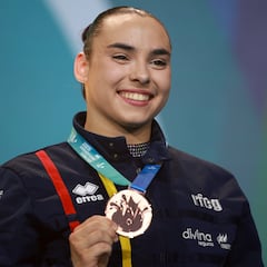 Alba Petisco refrenda su subcampeonato con el bronce en suelo
