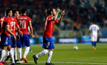 El último duelo preparatorio antes de la Copa América fue ante El Salvador en  Rancagua. Chile ganó por 1-0 y dejó algunas dudas. 