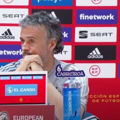 Luis Enrique: "La actitud defensiva ante Grecia fue esperanzadora"