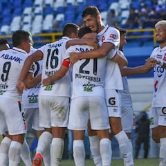 El fútbol salvadoreño se compromete a apoyar a FIFA y al INDES