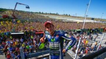 Rossi, celebrando su victoria en Misano 2014.