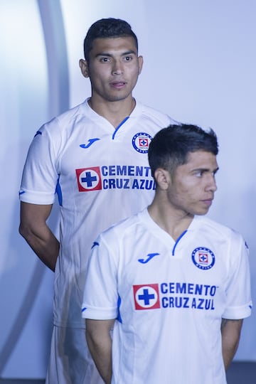 La nueva piel de Cruz Azul y su presentación, en imágenes