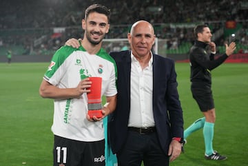 Andrés Martín se llevó el trofeo a mejor jugador de septiembre de LaLiga Hypermotion.