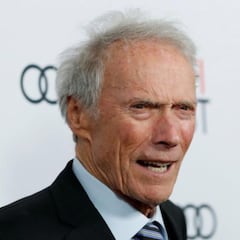 ¿Por qué no bebe Clint Eastwood Coca-Cola en sus películas ni permite que salga la marca?