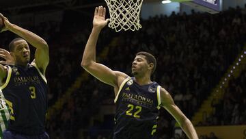 Walter Tavares, ante el Coosur Betis.