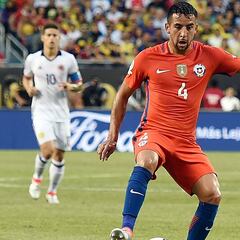 El espectacular auto que Mauricio Isla exhibió en redes