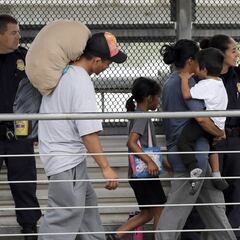 ¿Por qué los trabajadores domésticos hispanos están entre los menos pagados del país?