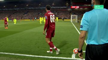 4-0. Divock Origi marcó el cuarto gol sin oposición tras el saque de un corner de Trent Alexander-Arnol con la defensa del Barça complentamente despistada.