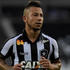 La trama del fallido fichaje de Leonardo Valencia en Colo Colo