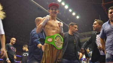 Pambani, lesionado, renuncia al Nacional; Jonfer espera rival