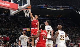 Cataclismo de los Lakers: derrota inexplicable y lesión de Luka Doncic