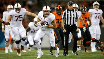 CORVALLIS, OR - OCTOBER 26: JJ Arcega-Whiteside #19 of the Stanford Cardinal runs with the ball against the Oregon State Beavers at Reser Stadium on October 26, 2017 in Corvallis, Oregon.   Jonathan Ferrey/Getty Images/AFP
 == FOR NEWSPAPERS, INTERNET, TELCOS &amp; TELEVISION USE ONLY ==