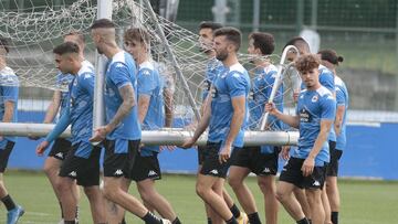 Entrenamiento Deportivo de La Coru&ntilde;a. Soriano,  quiles, calavera