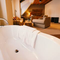 This is the item most frequently stolen by hotel guests: “80,000 a year”