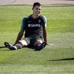 Cristiano se mide a Luxemburgo con Ali Daei en el horizonte