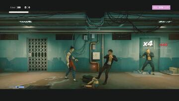 En algunos momentos pasa a una vista lateral, a lo clásico de recreativa.