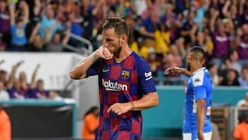 Ivan Rakitic celebra un gol durante uno de los partidos ante el N&aacute;poles. 