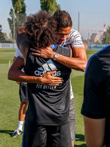 Raphael Varane y Marcelo. 