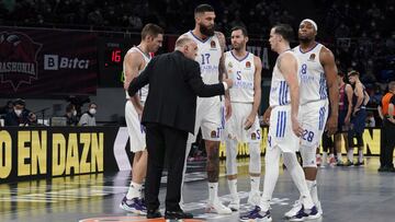 25/11/21 PARTIDO BALONCESTO BASKET
EUROLEAGUE EUROLIGA REGULAR SEASON ROUND 12
BASKONIA - REAL MADRID
PABLO LASO CHARLA GRUPO TIEMPO MUERTO
PUBLICADA 02/12/21 NA MA26 3COL