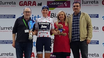 Elisa Longo en el podio de la edición de 2019.
