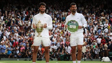 Alcaraz y Djokovic tras la fabulosa final de Wimbledon.