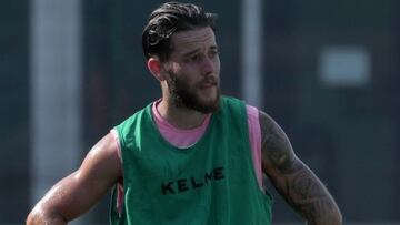 Miguelón espera su turno.