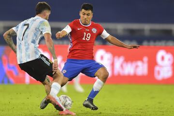 Bravo, Vidal y Messi: las postales del debut de la Roja