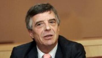 <b>HABLÓ DE TODO.</b> El candidato a la presidencia del Real Madrid trató todos los temas que están en el candelero, y puso énfasis en la comunicación con el socio.