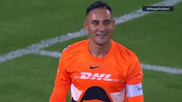 Ramos le lanza un penalti a su amigo Keylor y lo que hace el portero de inmediato lo dice todo